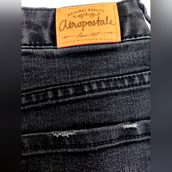 Aeropostale Women Ripped Style High-Rise Black Denim Shorts - Picture 6 of 10